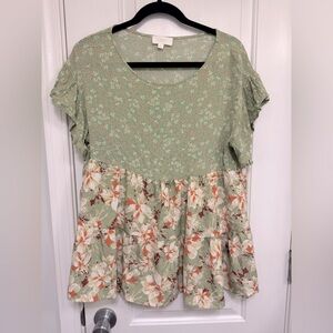 Worn one time only. Tiered mixed print blouse